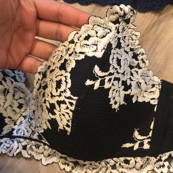 Intimissimi - Bras (34C) - Sold Together NWT - Picture 3 of 7